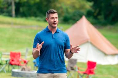 Host-Jesse-Palmer-as-seen-on-Bakeaway-Camp-with-Martha-Stewart-1