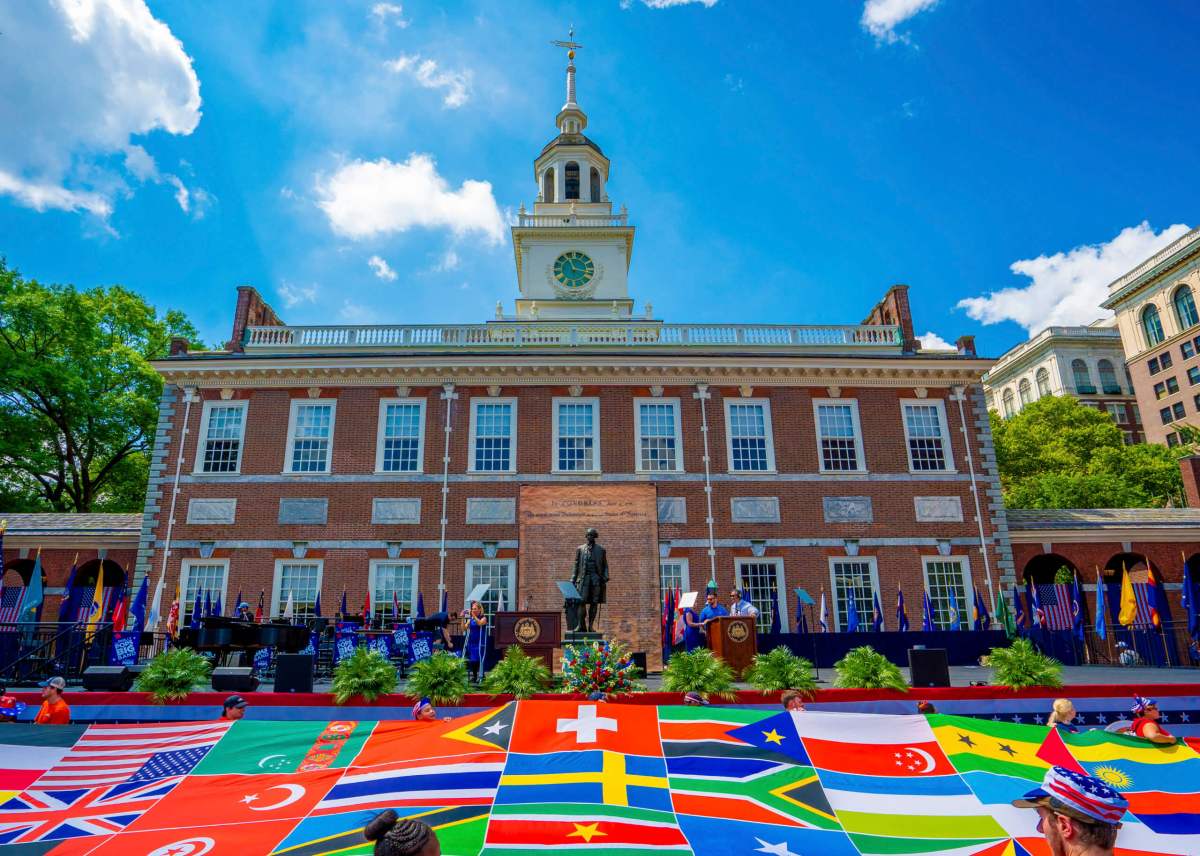 IndependenceDayParade_J.Fusco_VisitPhilly