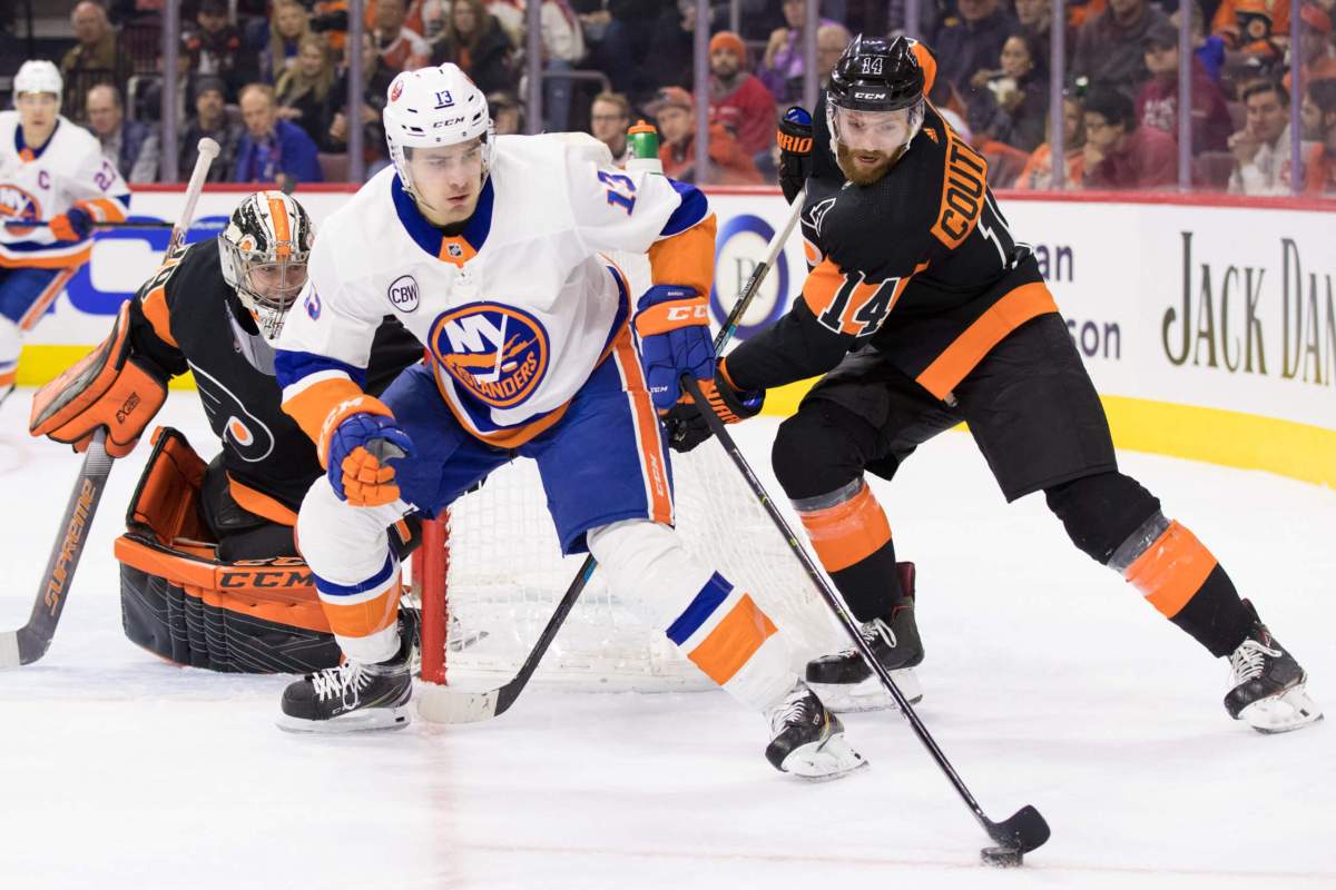 NHL: New York Islanders at Philadelphia Flyers