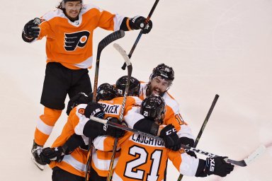 NHL: Stanley Cup Playoffs-New York Islanders at Philadelphia Flyers