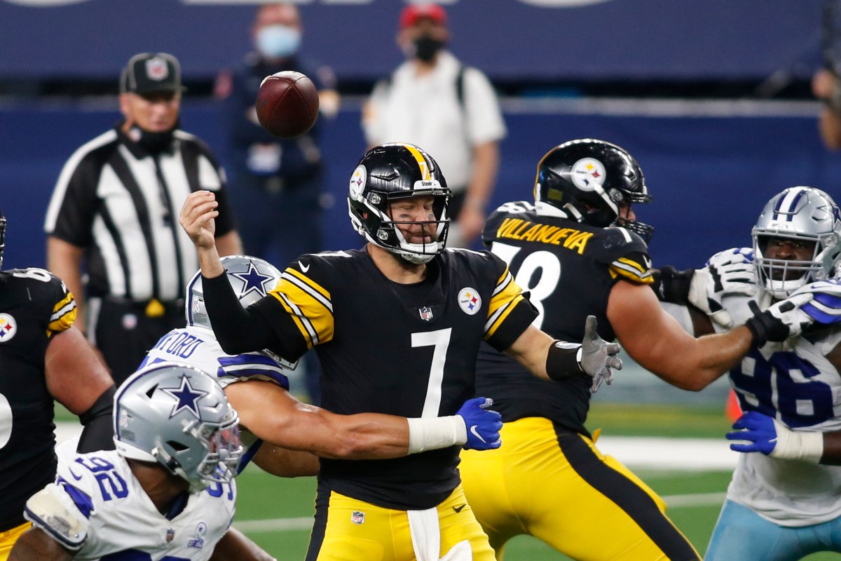 NFL: Pittsburgh Steelers at Dallas Cowboys