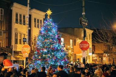 2017-Tree-Lighting-Photo