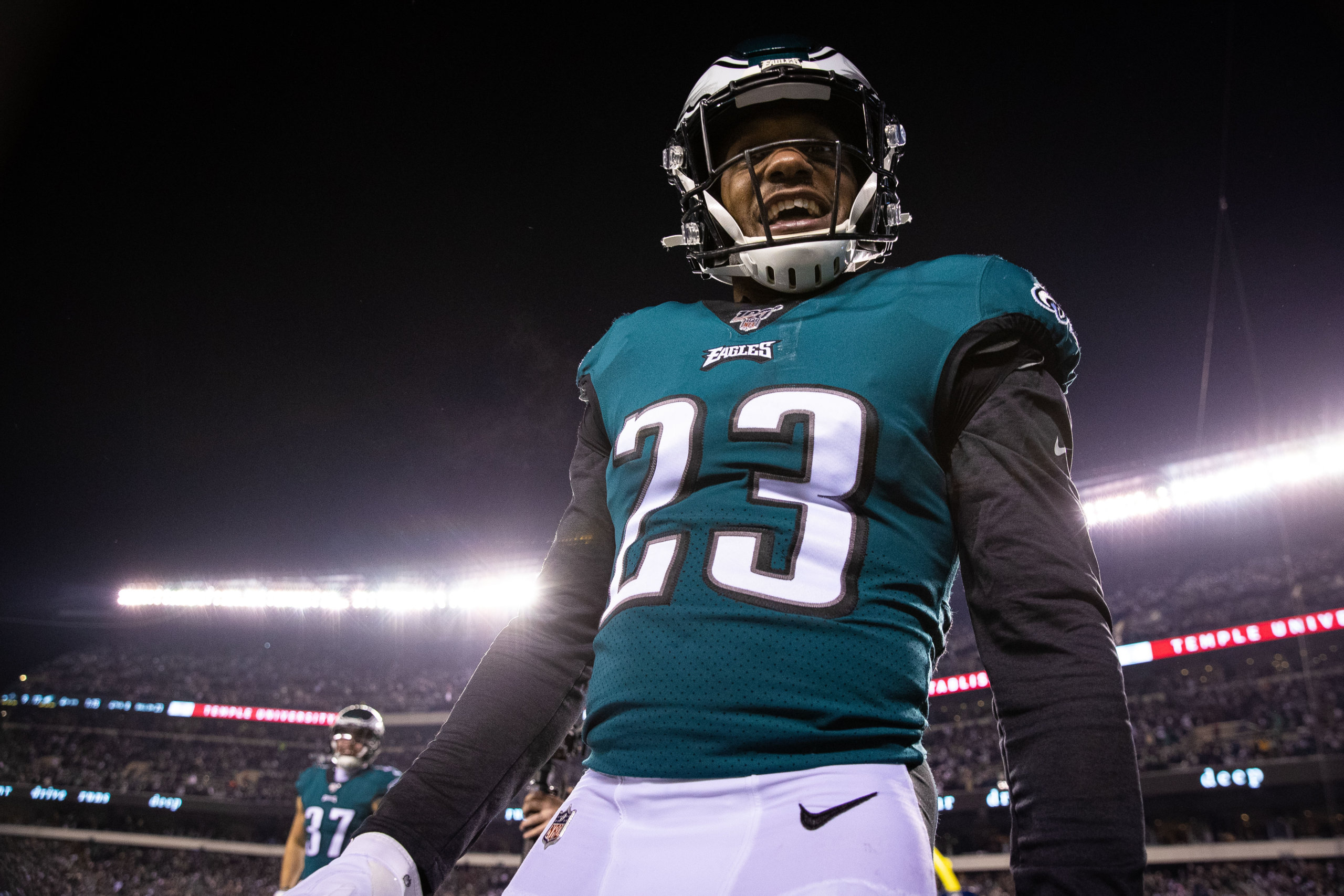 Darius Slay, Rodney McLeod among Eagles who kneel during national