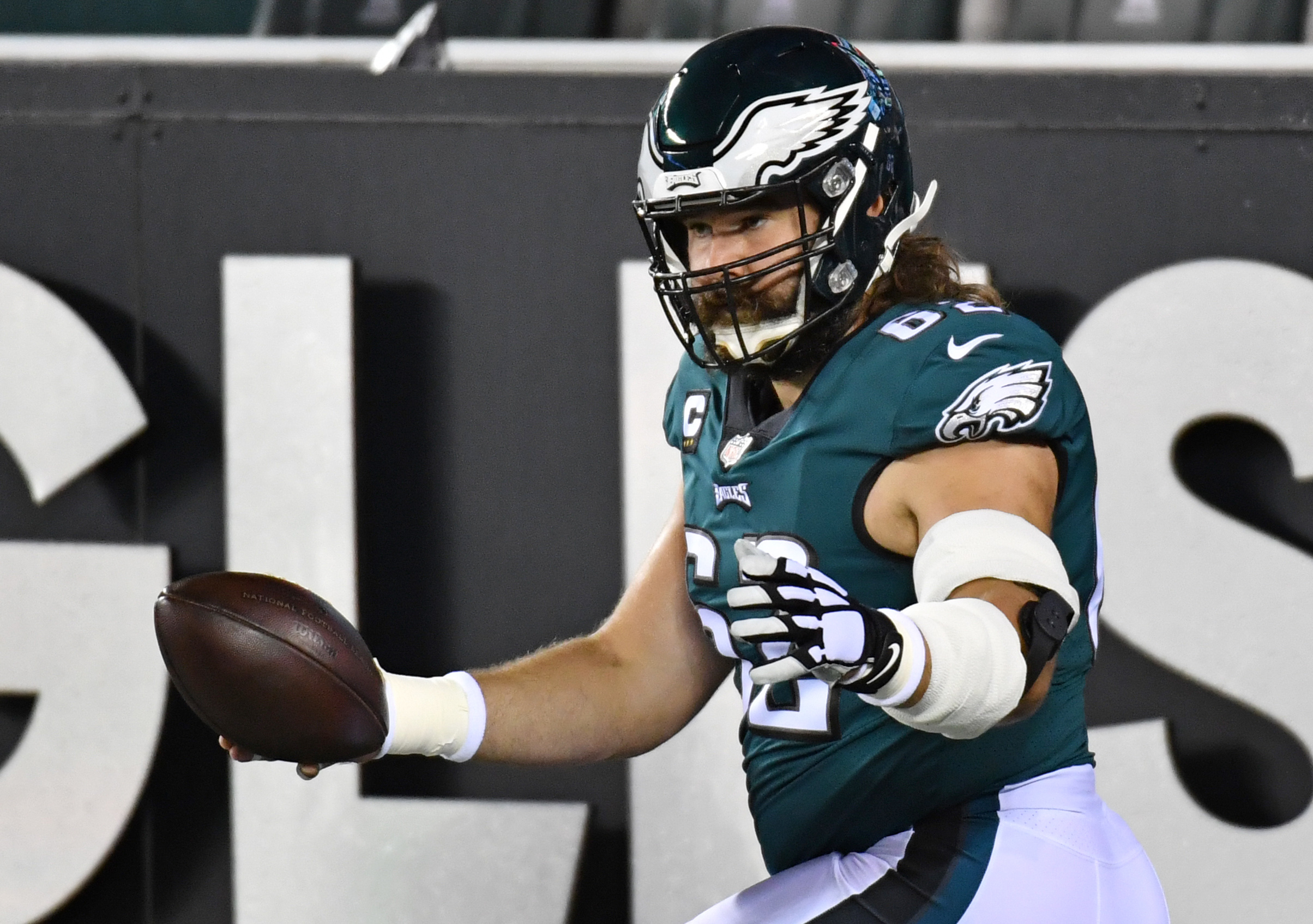 Eagles' Jason Kelce: 'Nothing takes precedence over trying to win a  football game' 