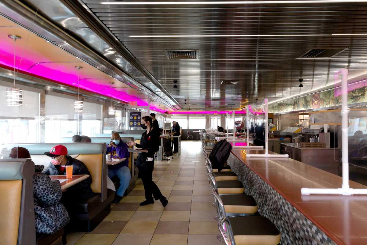Indoor dining reopens in Philadelphia