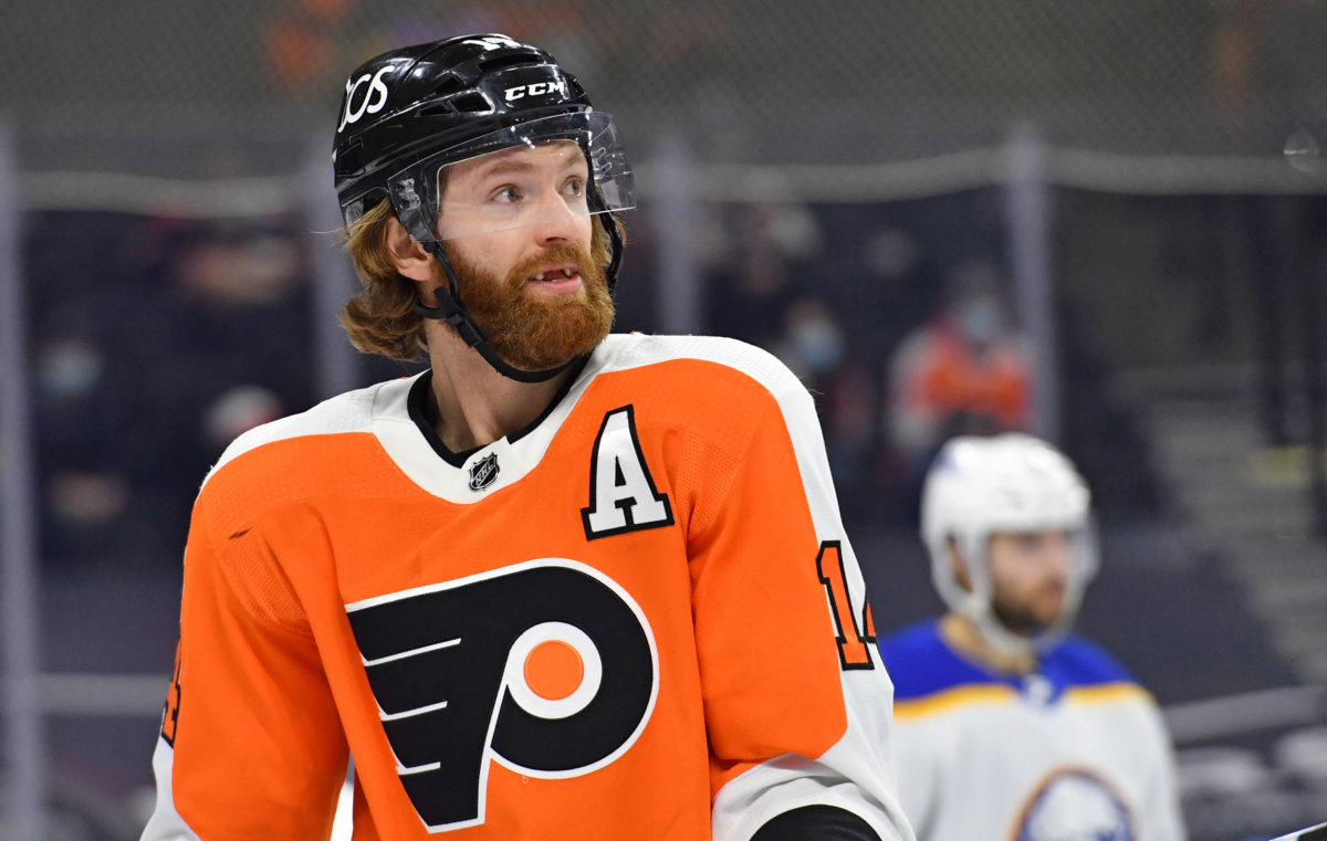 Sean Couturier goes all 'St. Louis' to give Flyers a lift