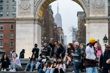 FILE PHOTO: Crowds in New York City