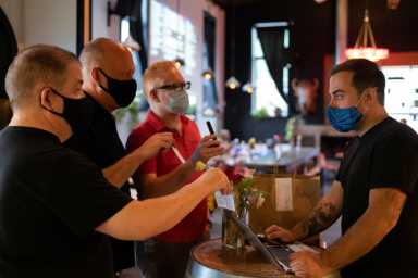 Proof of vaccination required upon entry to restaurants in Philadelphia
