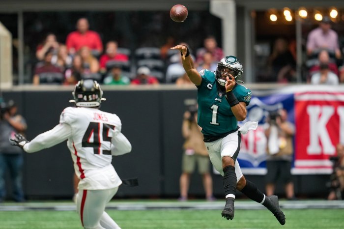 Jalen Hurts Eagles Falcons