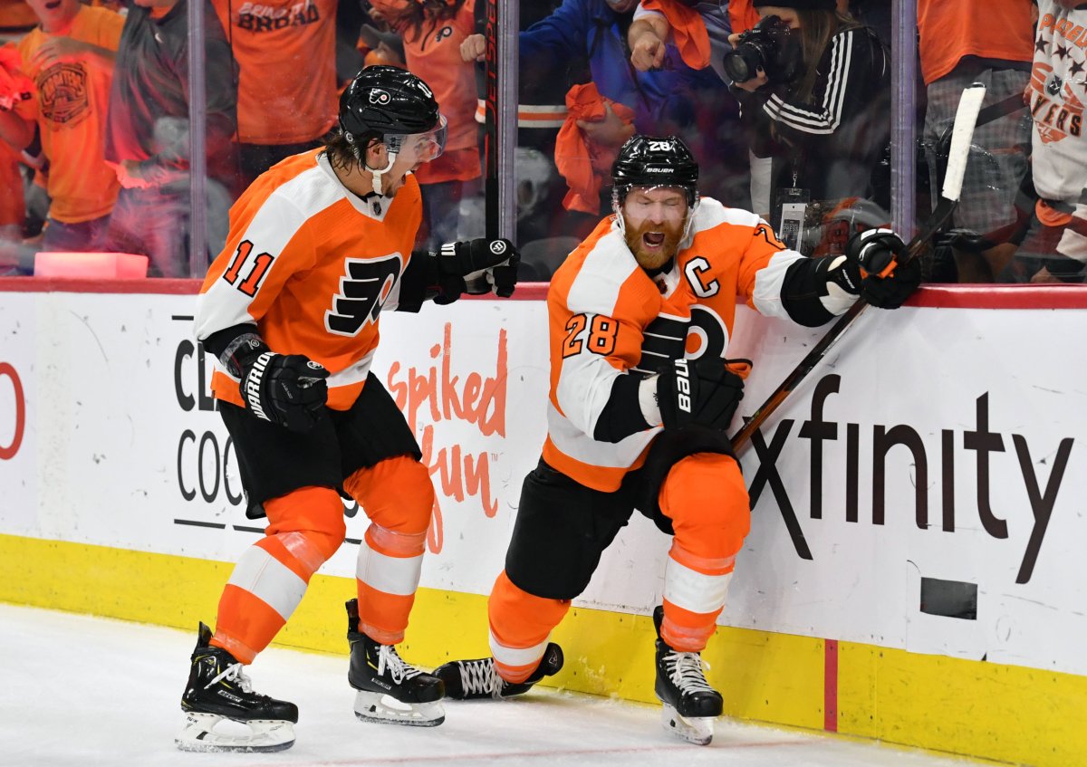 NHL: Vancouver Canucks at Philadelphia Flyers