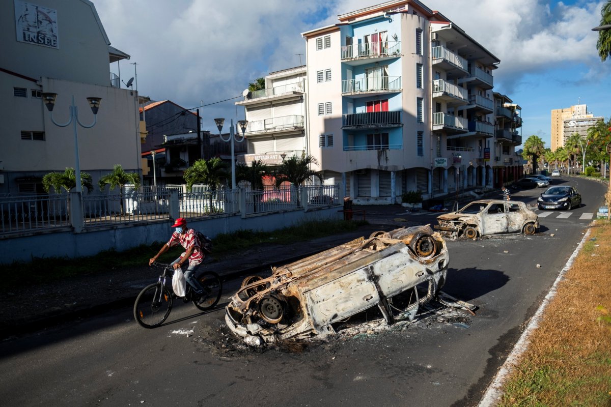 French police reinforcements monitor unrest over COVID-19 restrictions on Guadeloupe