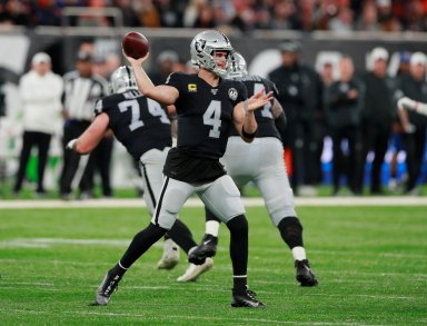 Derek Carr Raiders