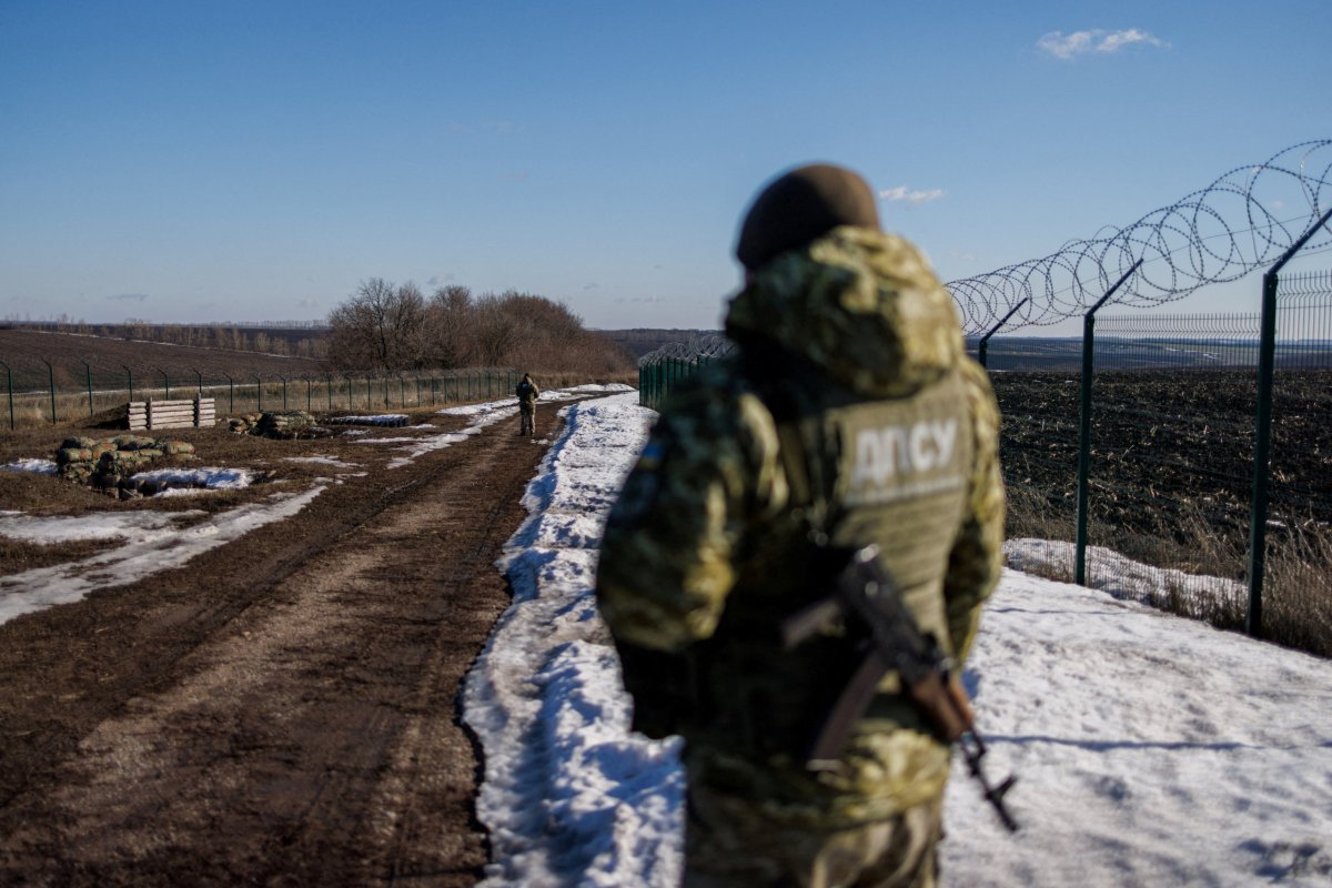 Hoptivka border crossing in Kharkiv region