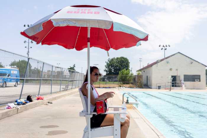 philly pools reopen