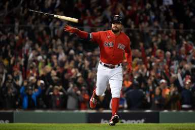 2021-10-19T005930Z_608035751_MT1USATODAY16982911_RTRMADP_3_MLB-ALCS-HOUSTON-ASTROS-AT-BOSTON-RED-SOX-1200×800-1