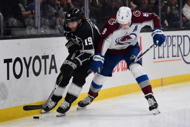 2022-03-16T041849Z_1060712609_MT1USATODAY17904265_RTRMADP_3_NHL-COLORADO-AVALANCHE-AT-LOS-ANGELES-KINGS-1200×800-1