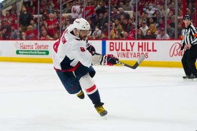 2022-03-19T035255Z_1151451121_MT1USATODAY17927217_RTRMADP_3_NHL-WASHINGTON-CAPITALS-AT-CAROLINA-HURRICANES-1200×800-1