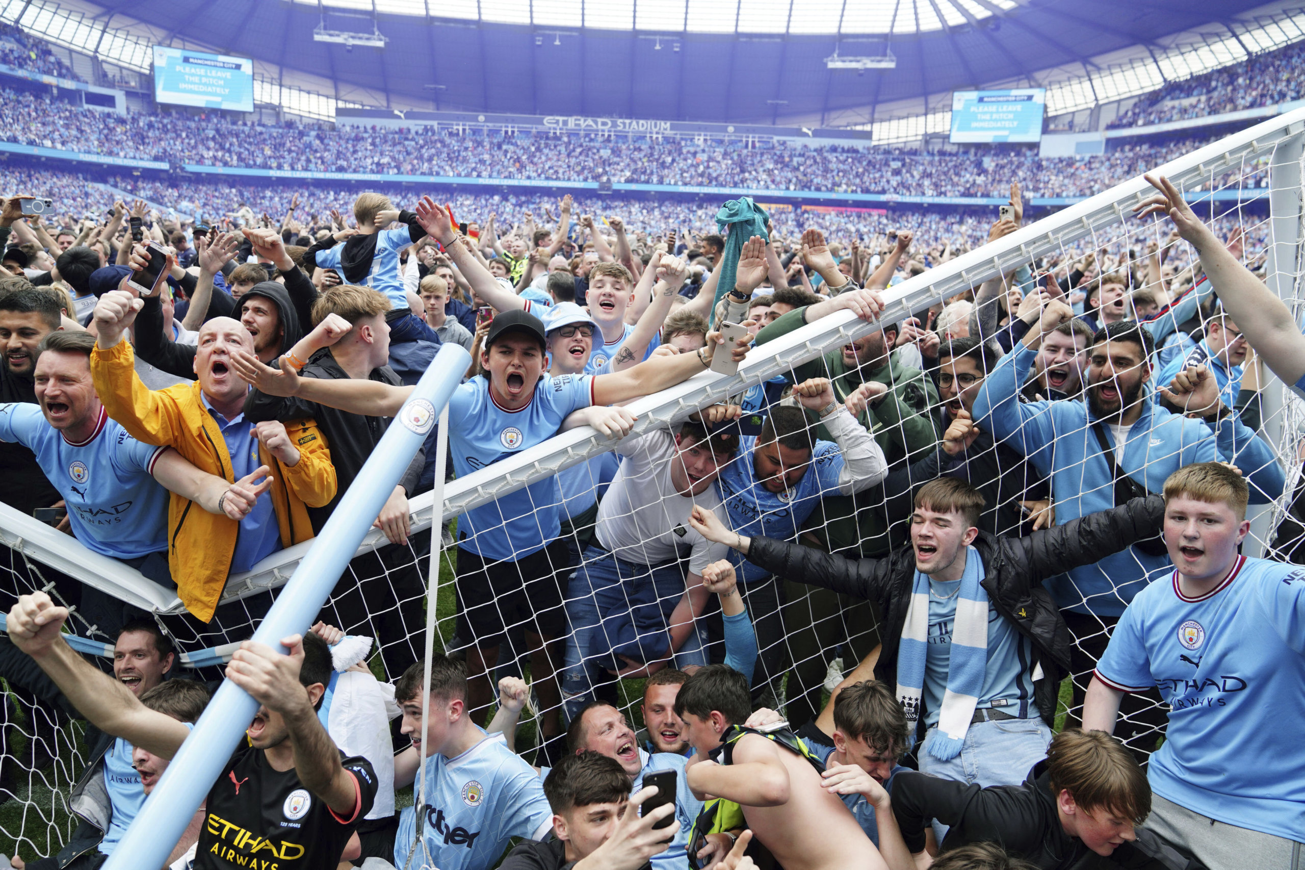 Manchester City clinches 6th Premier League title in 11 seasons