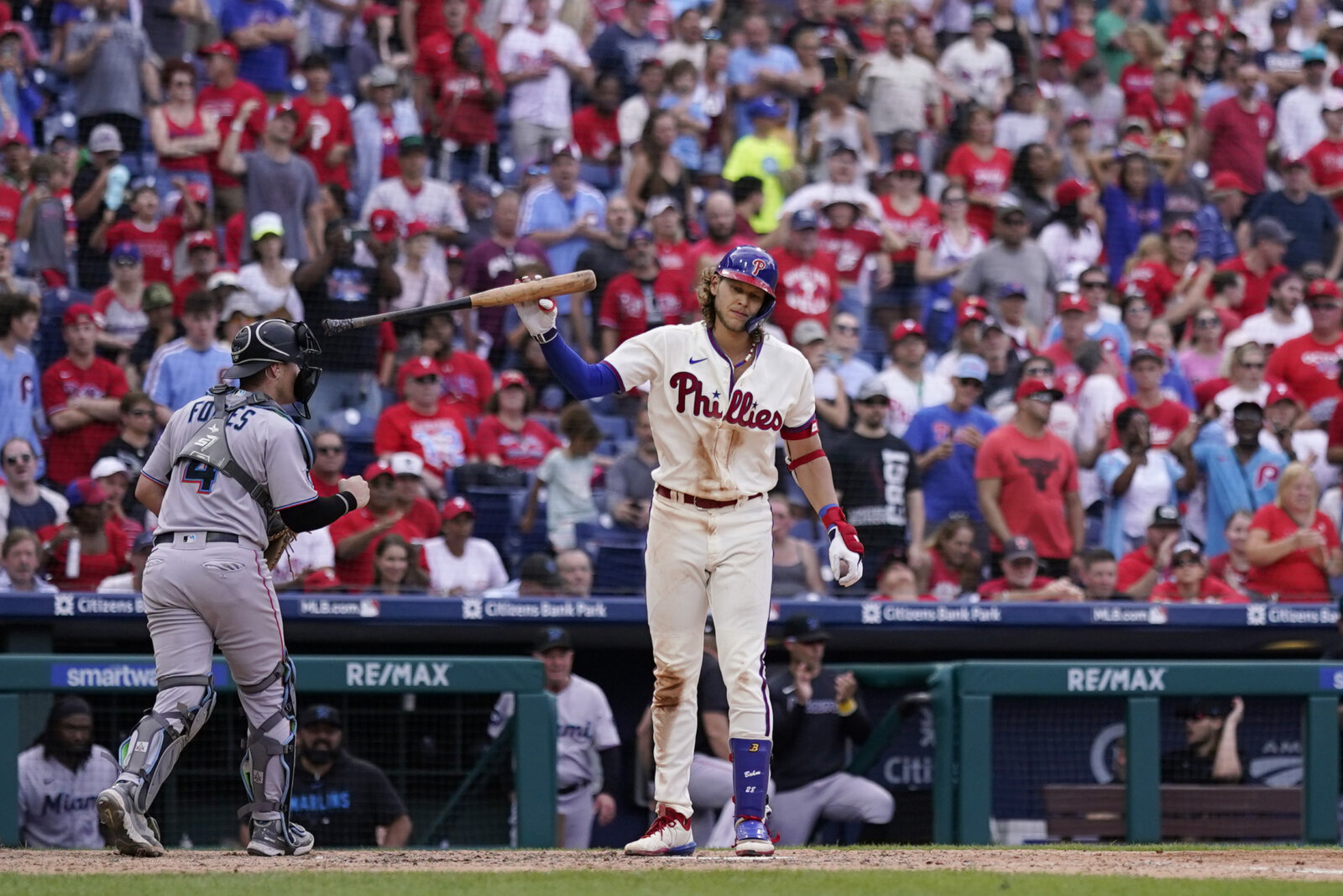 Marlins Break Up Suárez’s No-hit Bid In 7th, Rally Past Phillies 5-4 ...