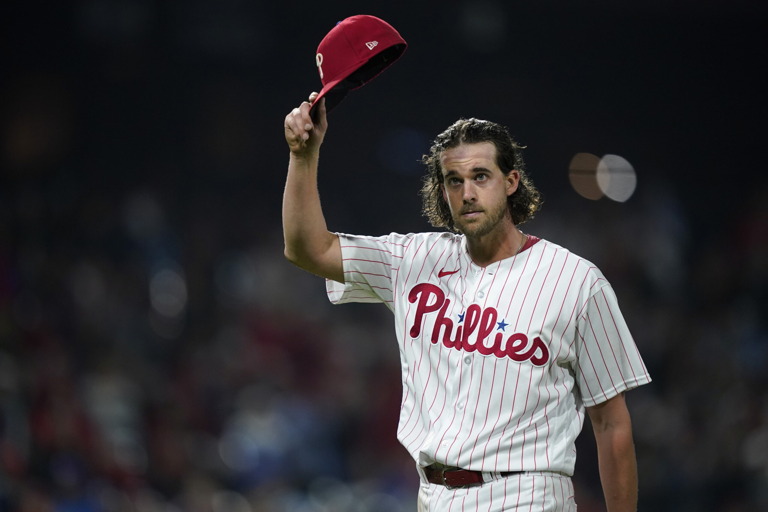 Philadelphia Phillies fans thrilled to hear that opposing coach called  playing in Philadelphia four hours of hell: Greatest fans in all of sports