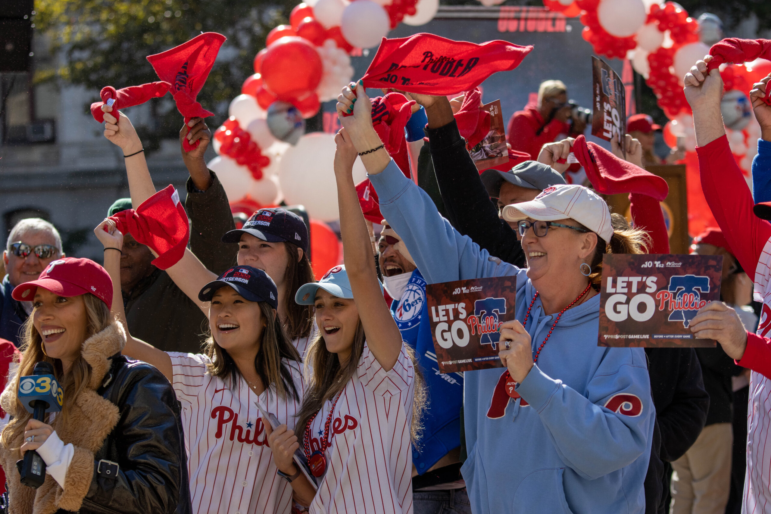 Phillies fans take Broad Street: Best of World Series celebration