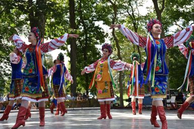 Lady Dancers – Beauty