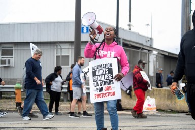 dockworker strike