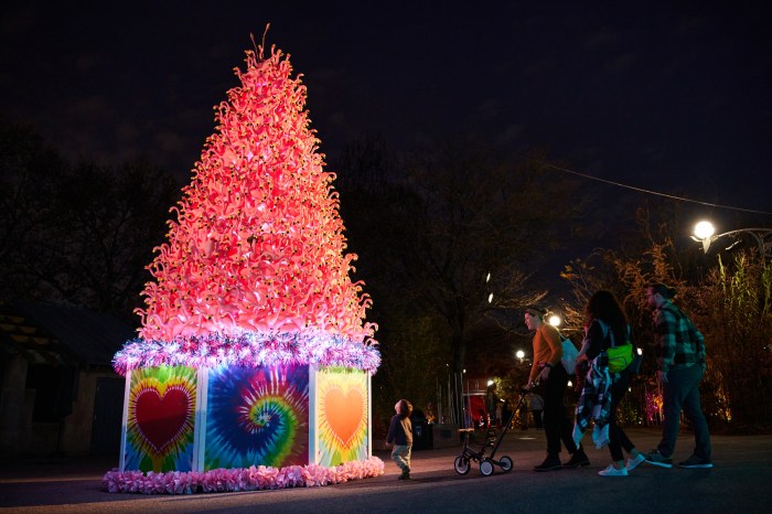 tree lightings in Philadelphia