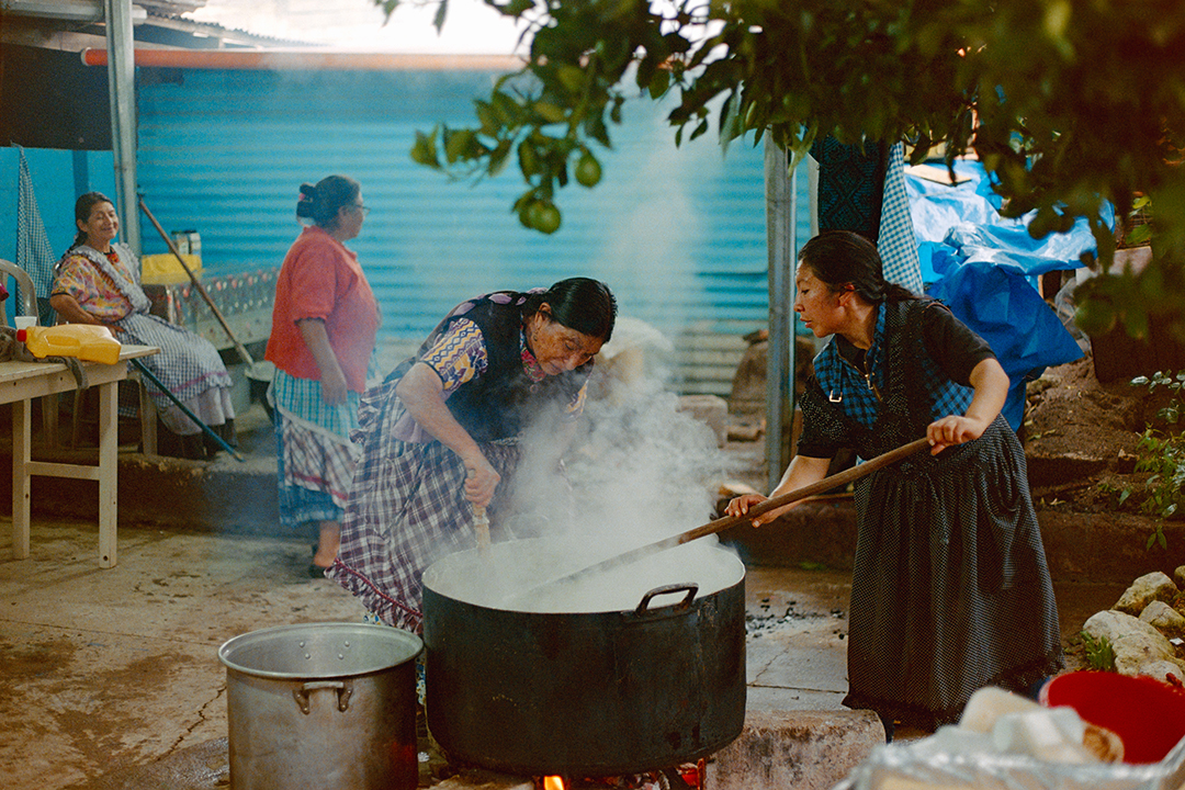 Aquí y Allá Guatemala Philly