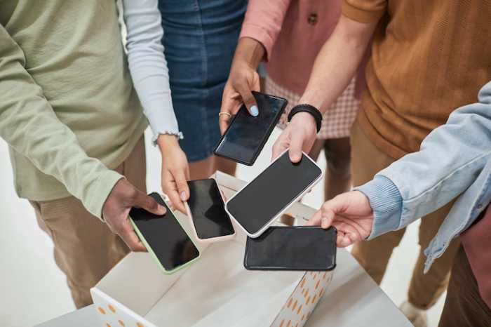 phone school